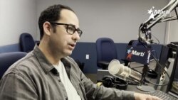 Artista Cubano recorre EEUU fotografiando bustos de José Martí Artista Cubano recorre EEUU fotografiando bustos de José Martí