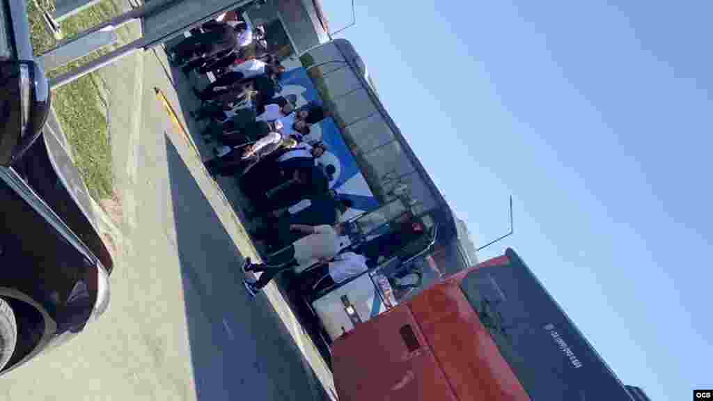 En el punto fronterizo Palanka-Mayaky, en la región de Odesa, para cruzar la frontera moldova.