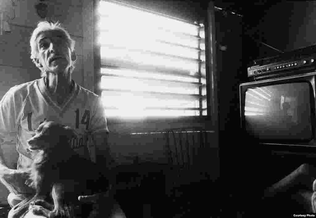 La Habana de los '90, en la serie "Gente que no conocí", de Damaris Betancourt Peña. Cortesía de la autora.