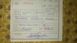 Detenido y multado con 300 pesos por intentar fotografiar una cola en Mayarí Detenido y multado con 300 pesos por intentar fotografiar una cola en Mayarí