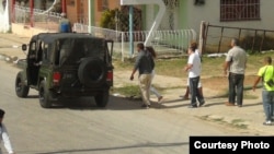 Policía política arresta a Damas de Blanco en Matanzas.