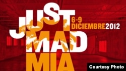 Un equipo de Radio Martí, de izq. a der. los periodistas Karen Caballero, Alfredo Jacomino, Ramón Morell de Oro posa junto a un invitado de lujo, el músico Carlos Oliva.