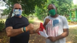 Lo sacaron de la casa para el tribunal, lo enjuiciaron y luego a la cárcel Lo sacaron de la casa para el tribunal, lo enjuiciaron y luego a la cárcel