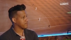 Yunel Escobar: "En Cuba estaría preso" Yunel Escobar: "En Cuba estaría preso"