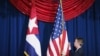 Banderas de Cuba y los Estados Unidos en la embajada cubana en Washington. REUTERS/Chip Somodevilla/Pool