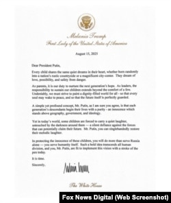 Carta de la primera dama de EEUU, Melania Trump, al mandatario ruso Vladimir Putin. (Captura de pantalla/Fox News Digital)