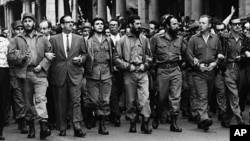 Morgan, segundo de derecha a izquierda.