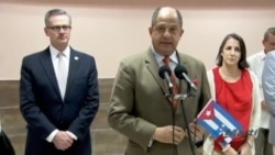 Presidente de Costa Rica visita Cuba en medio de crisis migratoria Presidente de Costa Rica visita Cuba en medio de crisis migratoria