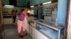 Una farmacia en La Habana Vieja.
