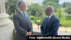 Mario Díaz-Balart junto al secretario general de la OEA, Albert Ramdin