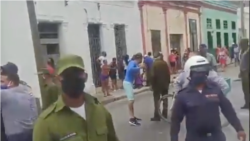 Dos de los detenidos en protestas de Camagüey el 11J continúan en centro de detención Dos de los detenidos en protestas de Camagüey el 11J continúan en centro de detención